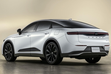 特別仕様車 CROSSOVER RS “THE 70th” （ベース車両はCROSSOVER RS）