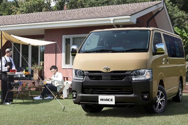 【モデル入り素材】VAN・2WD・2800ディーゼル・標準ボディ・スーパーGL